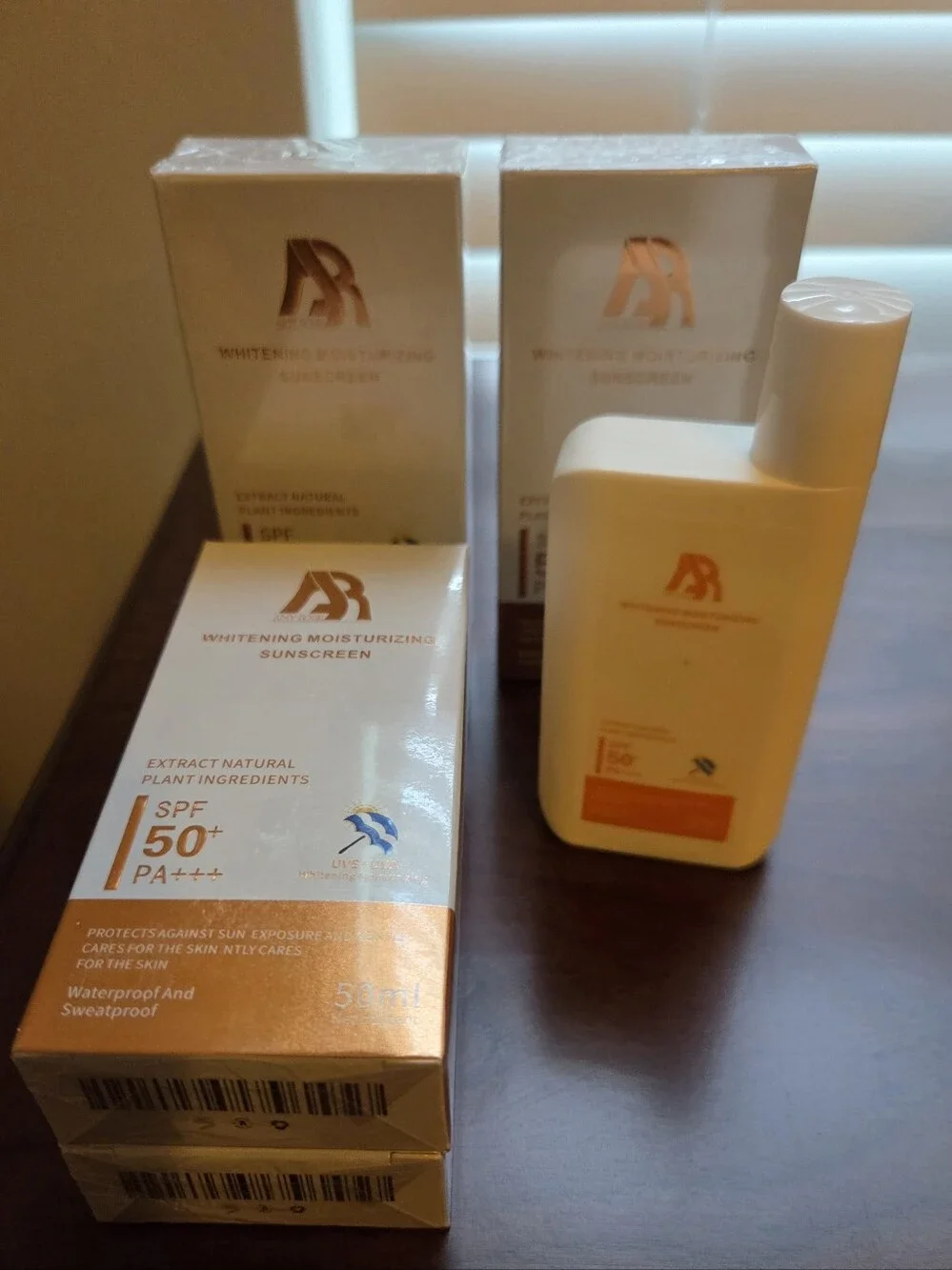 Whitening Moisturizing Sunscreen SPF 50+ PA+++ - White